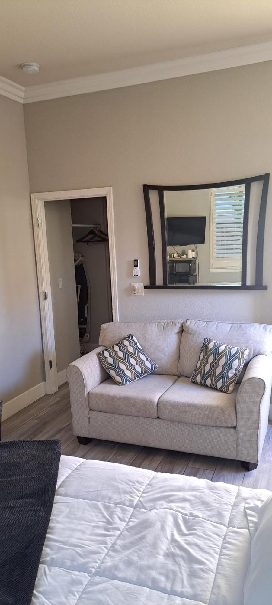 Roseville Properties Luaran gambar